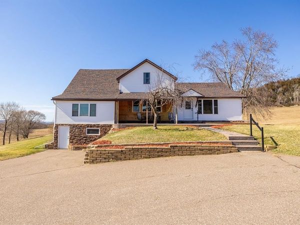 S2901 Semling Lane, Fountain City, WI 54629