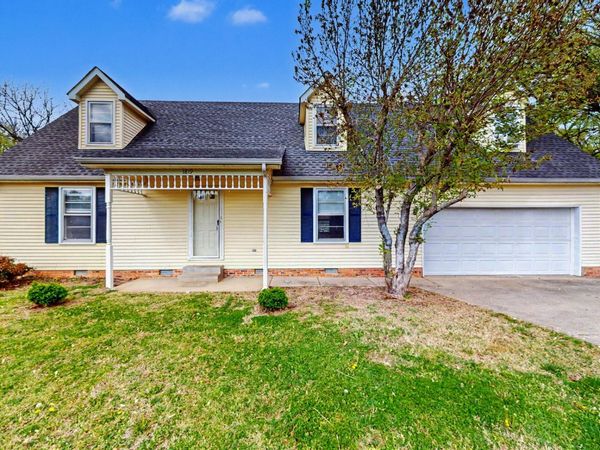 1819 Battleground Dr , Murfreesboro, TN 37129