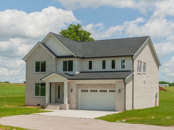 3017 Campbellsville Pike , Columbia, TN 38401