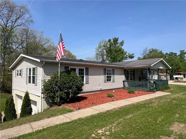 56877 Skyline Drive, Senecaville, OH 43780