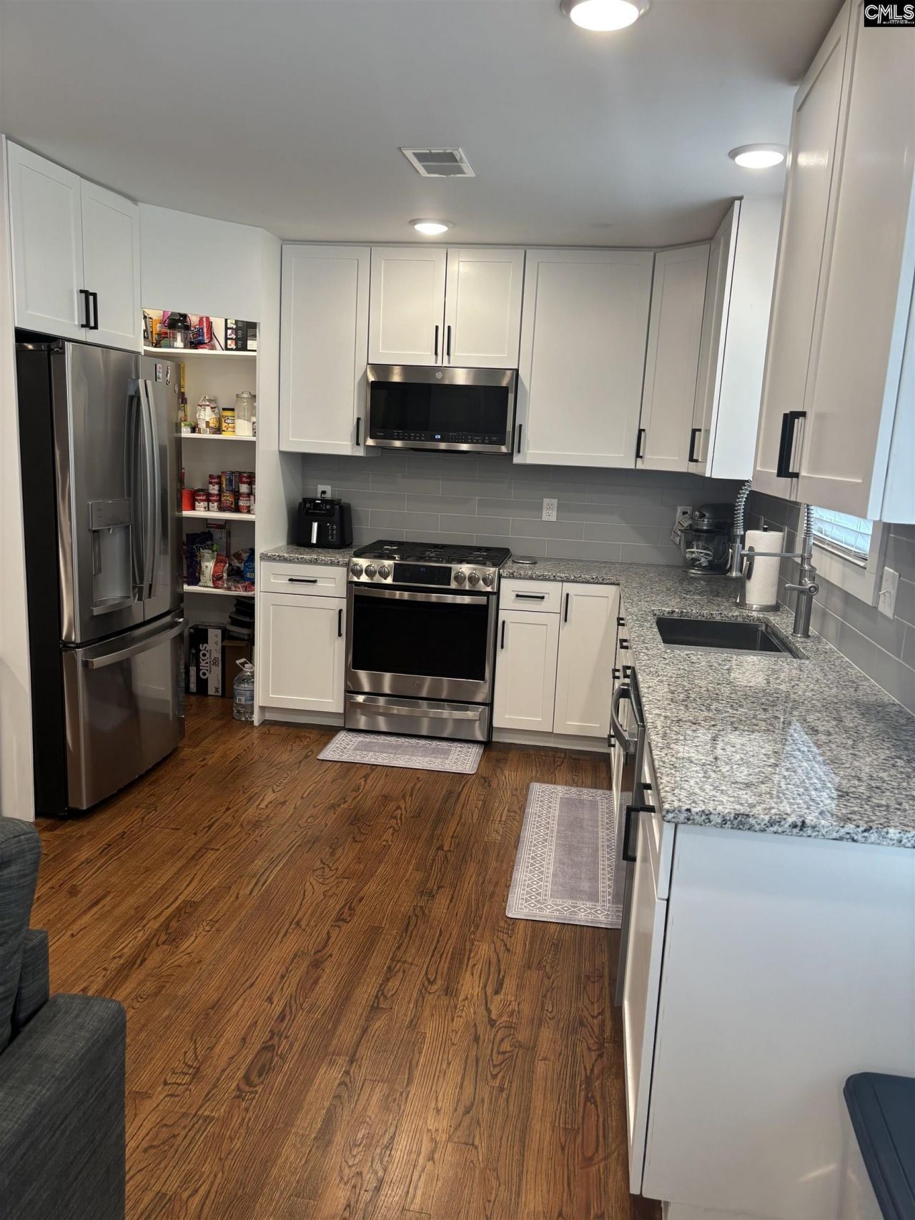 114 Emanuel Drive  Photo 7