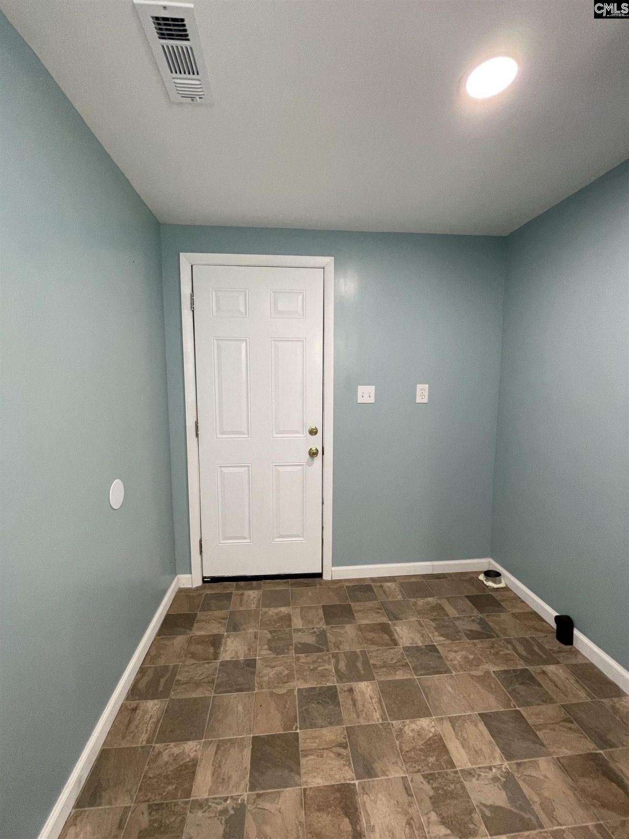 314 NE Union Street Photo 16