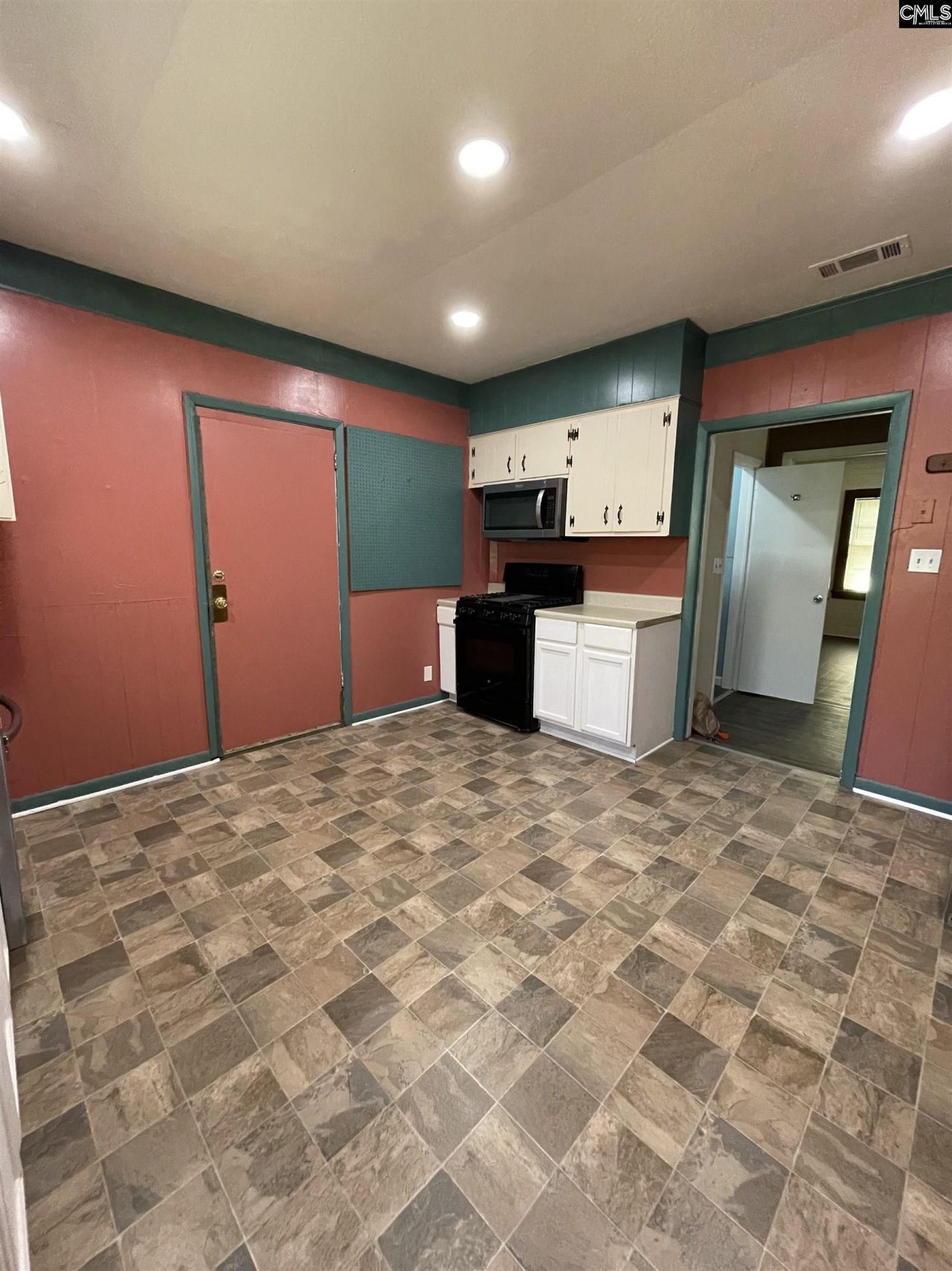 314 NE Union Street Photo 8