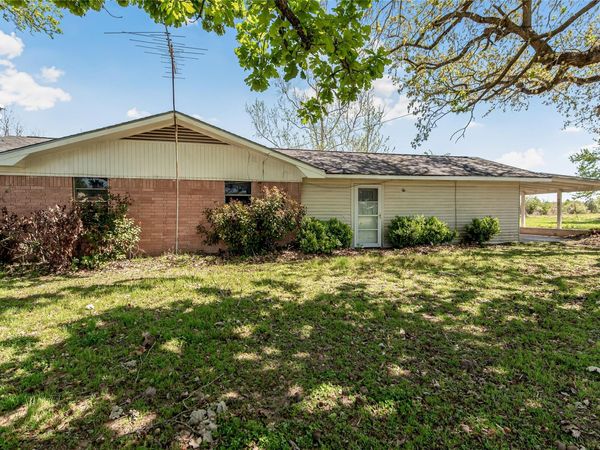 533 S Texas ST, Milano, TX 76556