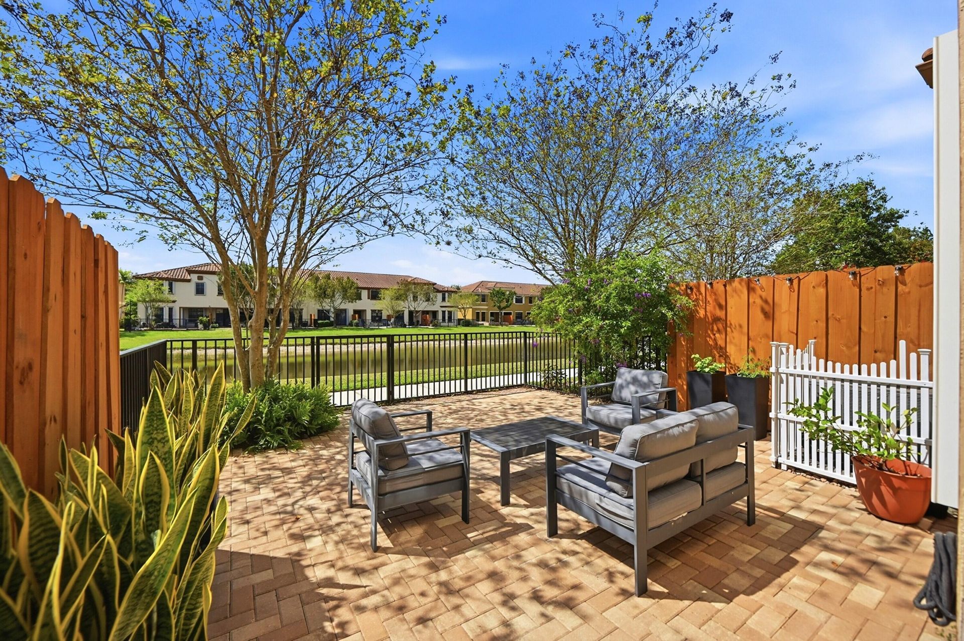 10415 Wellington Parc Drive, Wellington, FL 33449 Photo