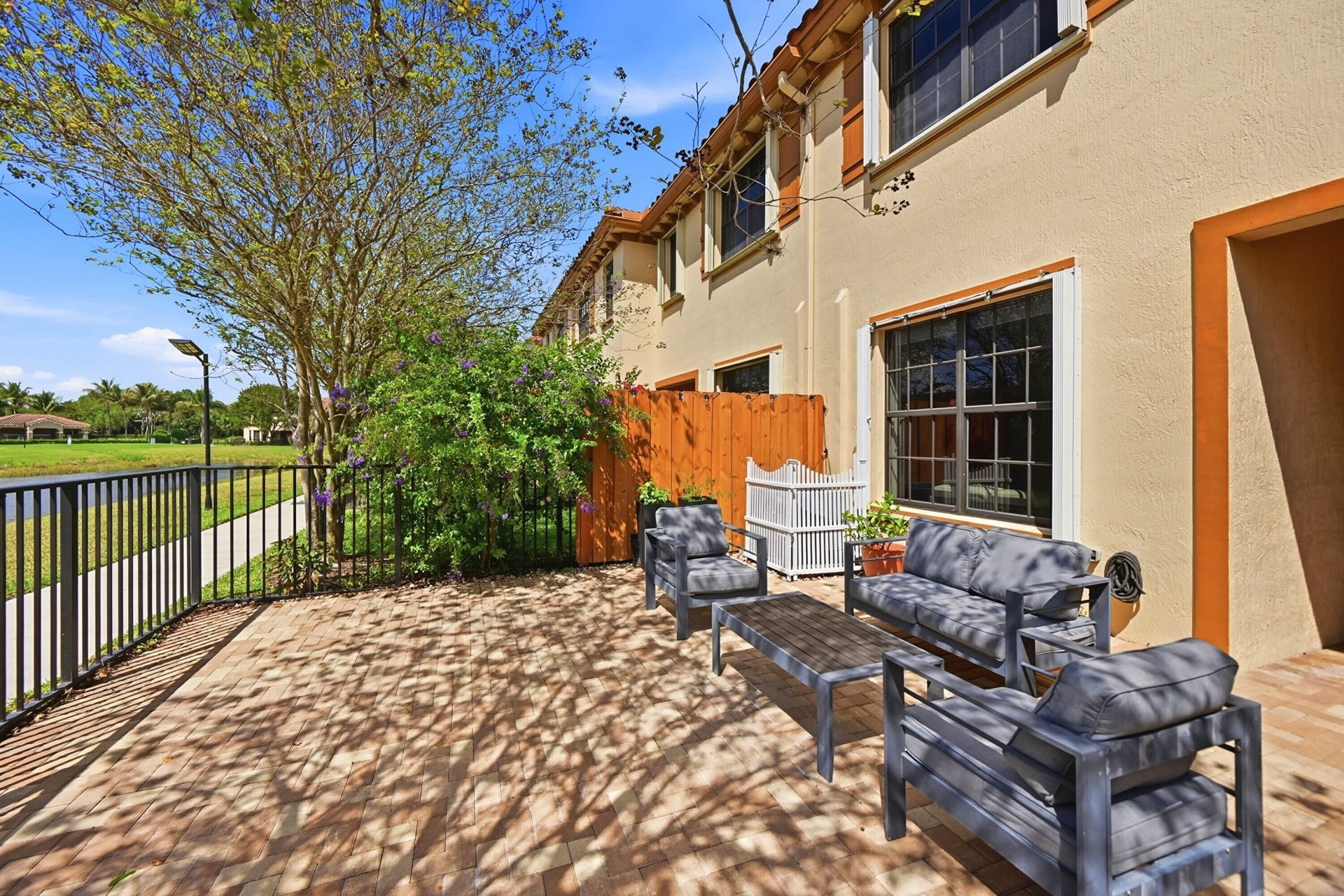 10415 Wellington Parc Drive, Wellington, FL 33449 Photo