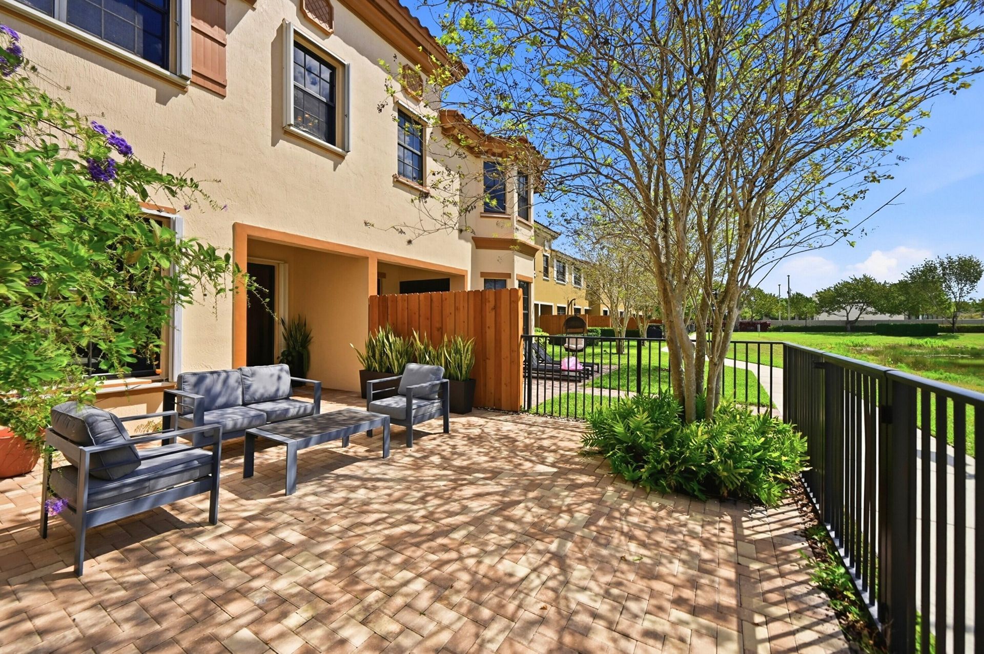 10415 Wellington Parc Drive, Wellington, FL 33449 Photo