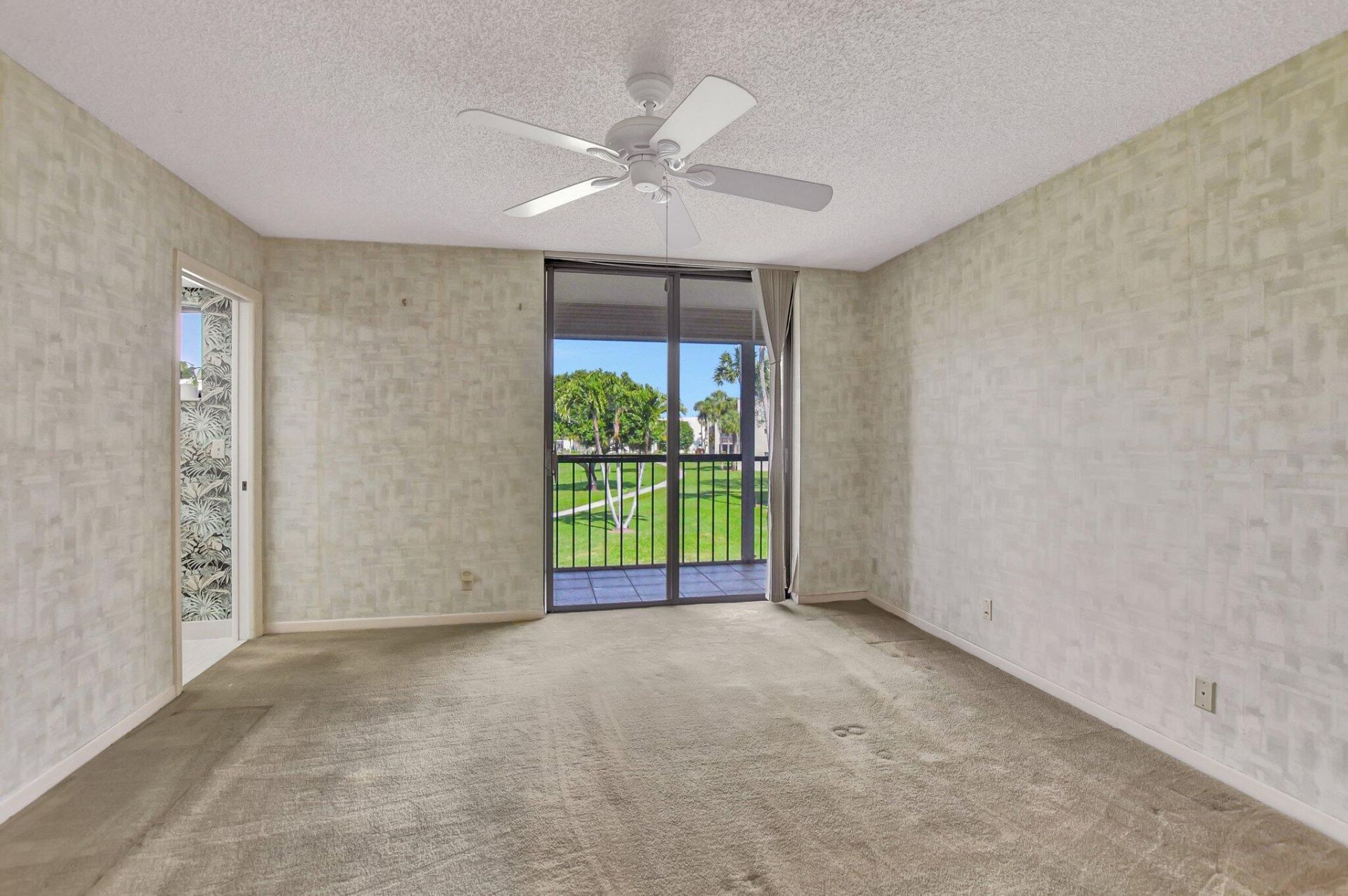 5340 Las Verdes Circle, Unit 208, Delray Beach, FL 33484 Photo