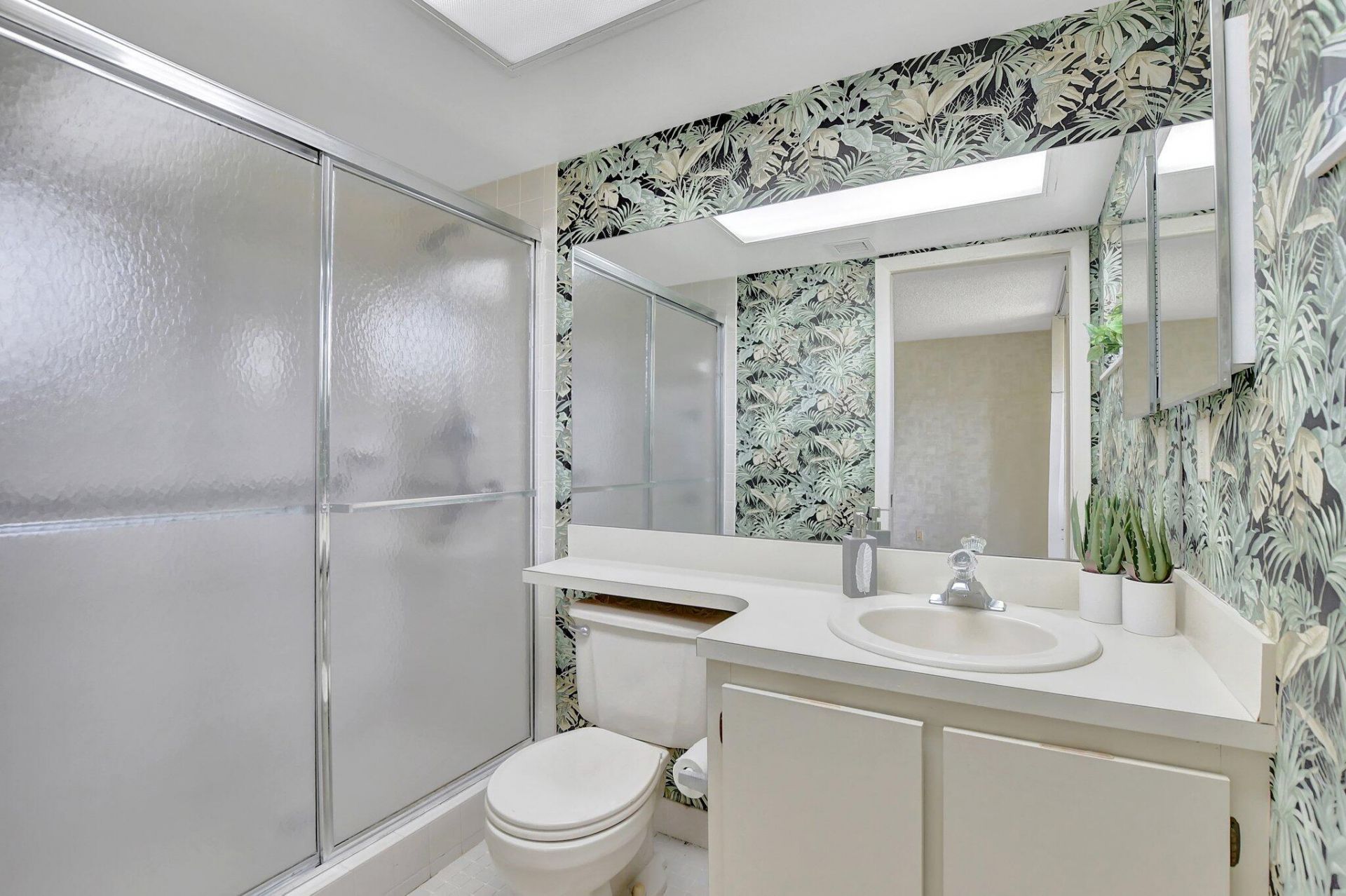 5340 Las Verdes Circle, Unit 208, Delray Beach, FL 33484 Photo