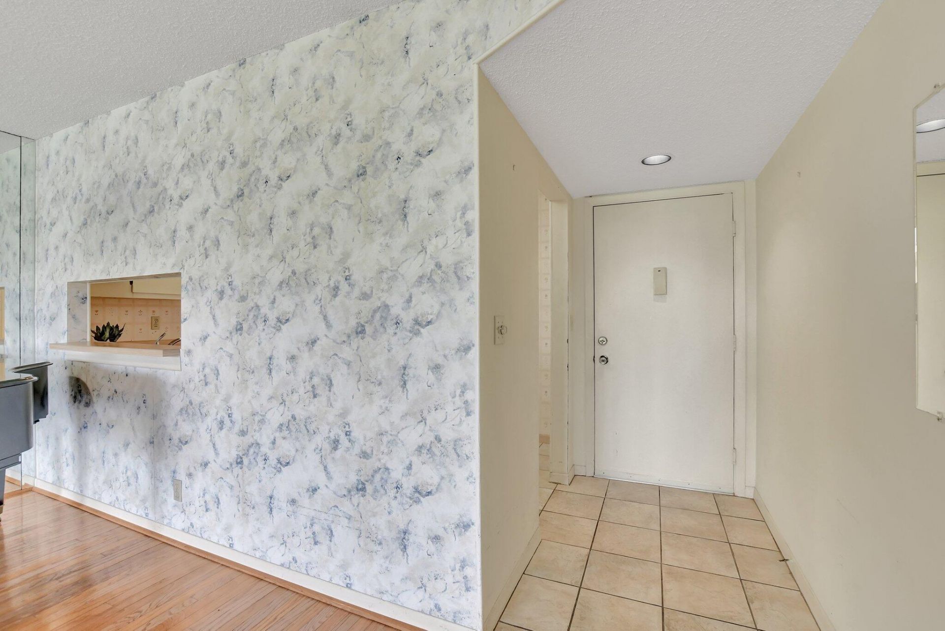 5340 Las Verdes Circle, Unit 208, Delray Beach, FL 33484 Photo