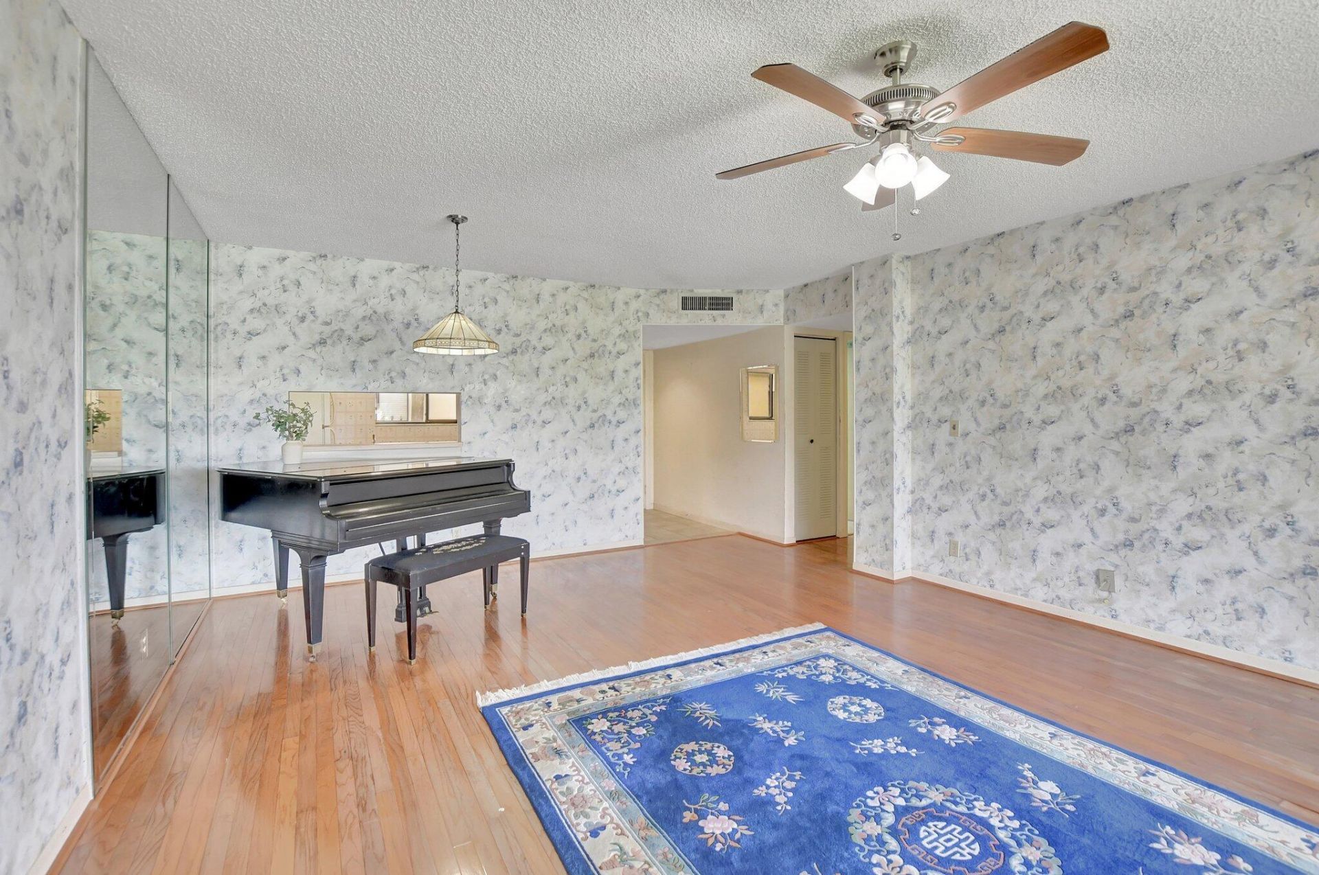 5340 Las Verdes Circle, Unit 208, Delray Beach, FL 33484 Photo