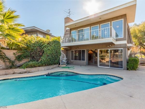 754 VEGAS VALLEY Drive, Las Vegas, NV 89109