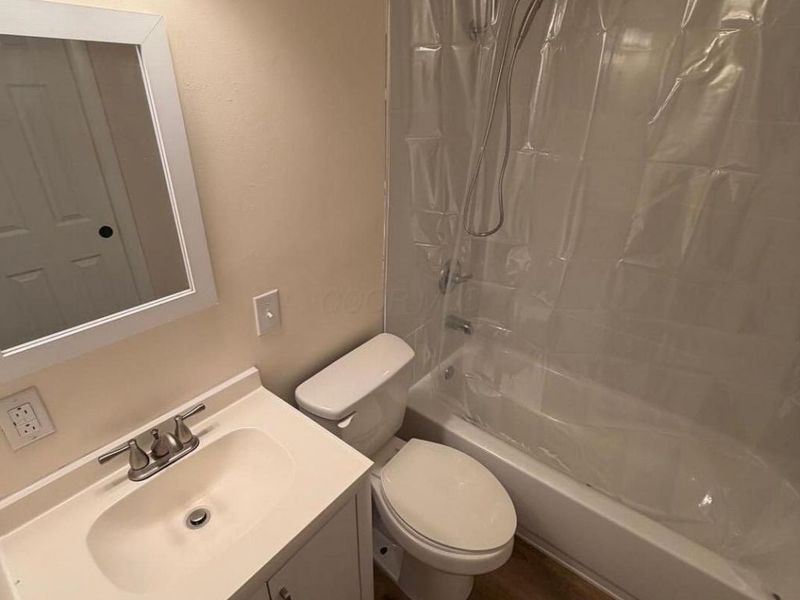 507 Virginia Circle W, Columbus, OH 43213 Photo 10