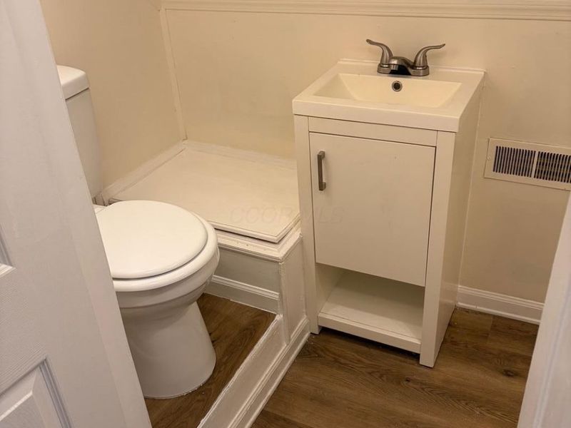 507 Virginia Circle W, Columbus, OH 43213 Photo 18