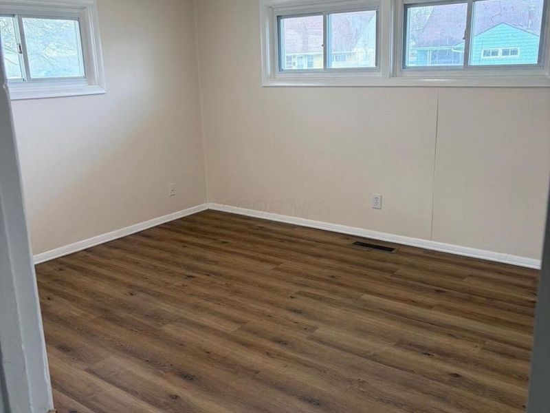 507 Virginia Circle W, Columbus, OH 43213 Photo 7