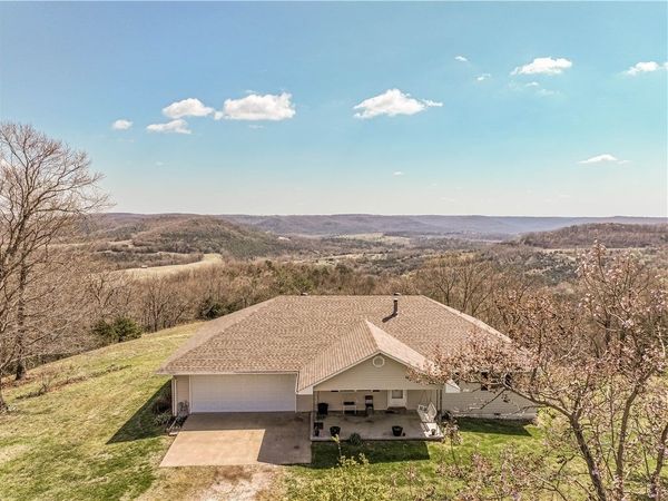 6390 County Road 302, Eureka Springs, AR 72632