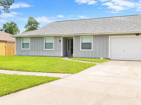 4727 SOUTHERN PACIFIC Drive, Jacksonville, FL 32257