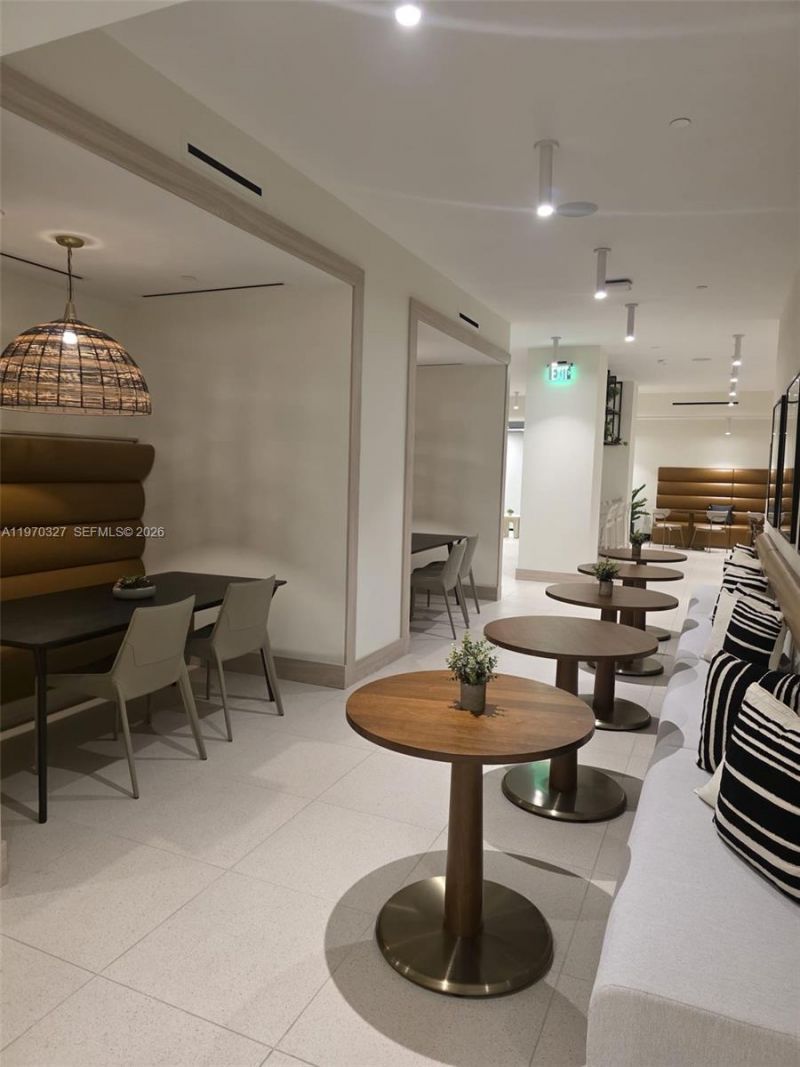 225 N Miami Ave , Unit 804, Miami, FL 33128 Photo