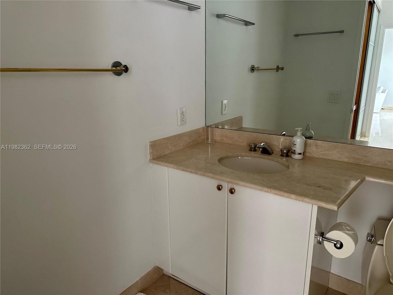 785 Crandon Blvd, Unit 803, Key Biscayne, FL 33149 Photo