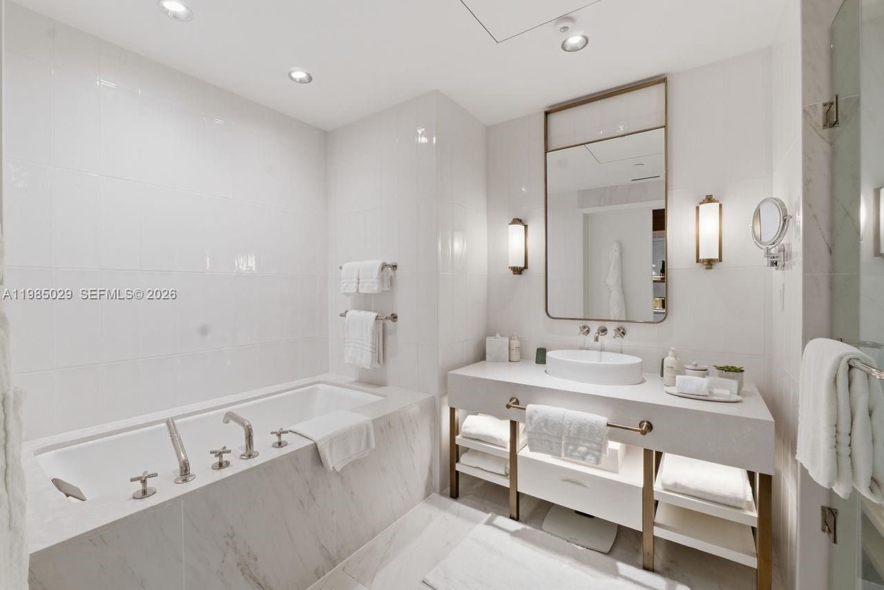 525 N Fort Lauderdale Beach Blvd , Unit 1509, Fort Lauderdale, FL 33304 Photo