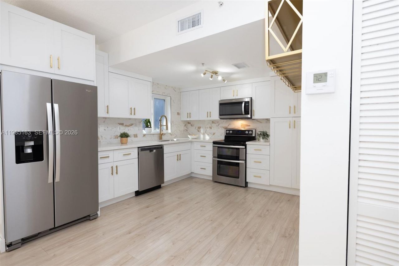 1611 SW 2nd Ct , Unit AA112, Miami, FL 33129 Photo