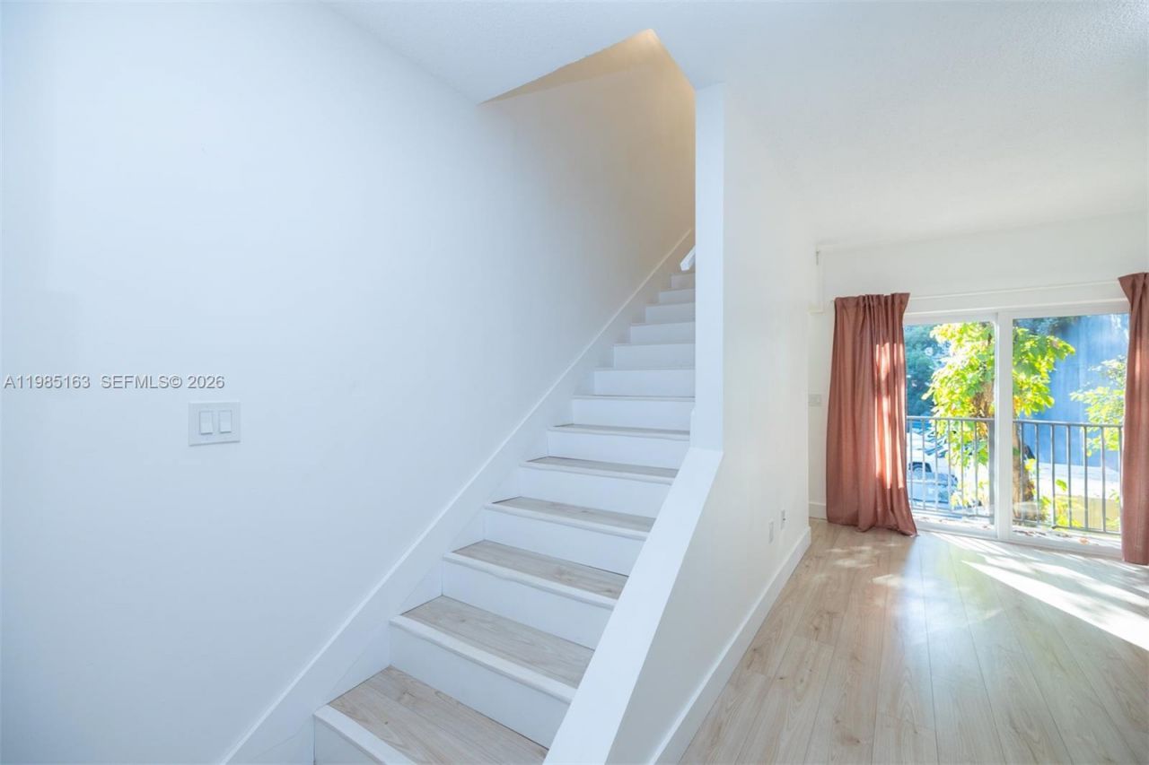 1611 SW 2nd Ct , Unit AA112, Miami, FL 33129 Photo