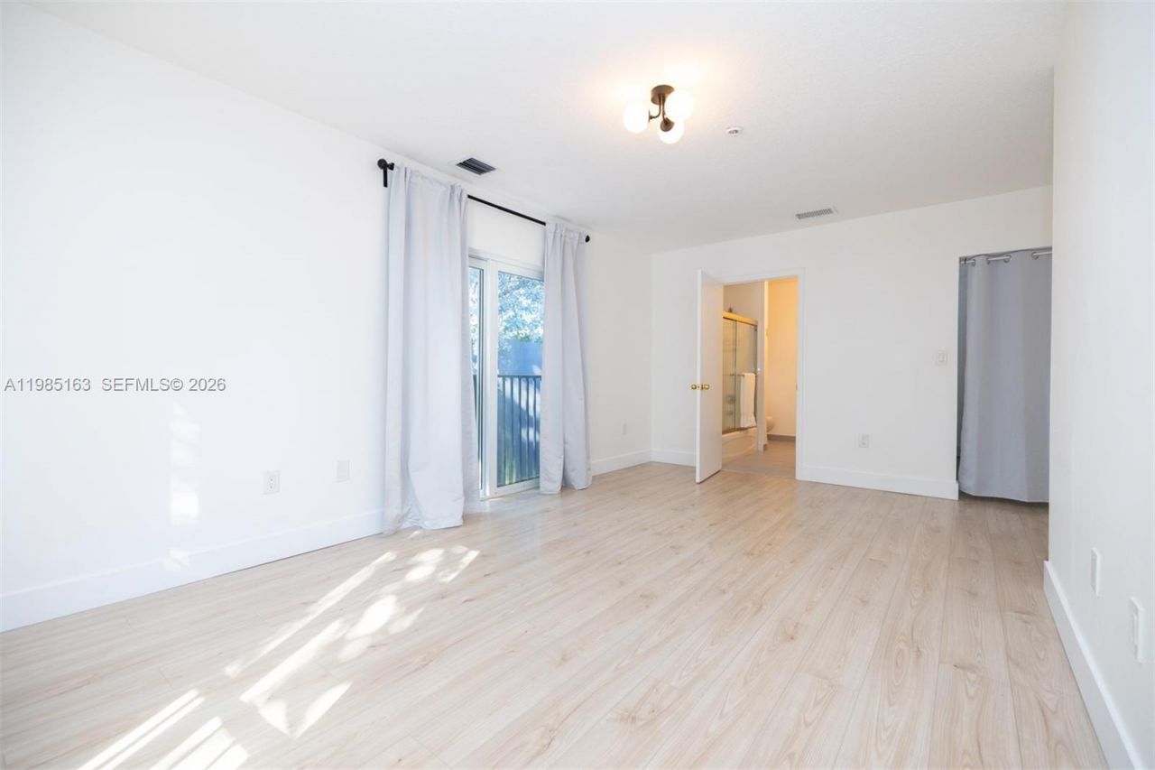 1611 SW 2nd Ct , Unit AA112, Miami, FL 33129 Photo