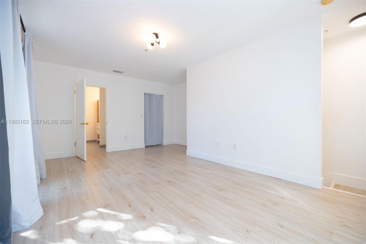 1611 SW 2nd Ct , Unit AA112, Miami, FL 33129 Photo