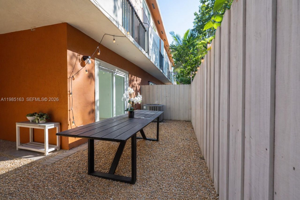 1611 SW 2nd Ct , Unit AA112, Miami, FL 33129 Photo