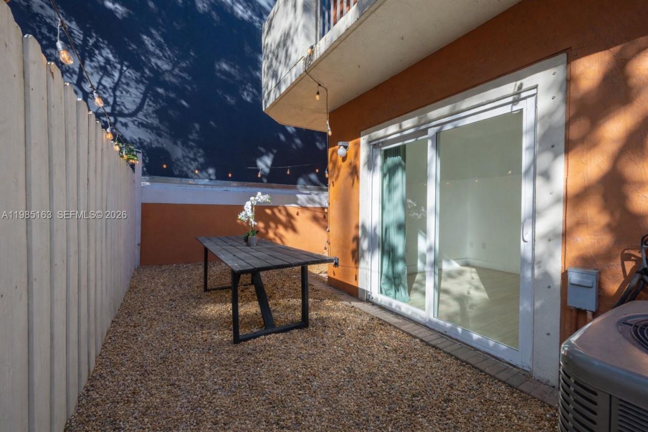 1611 SW 2nd Ct , Unit AA112, Miami, FL 33129 Photo