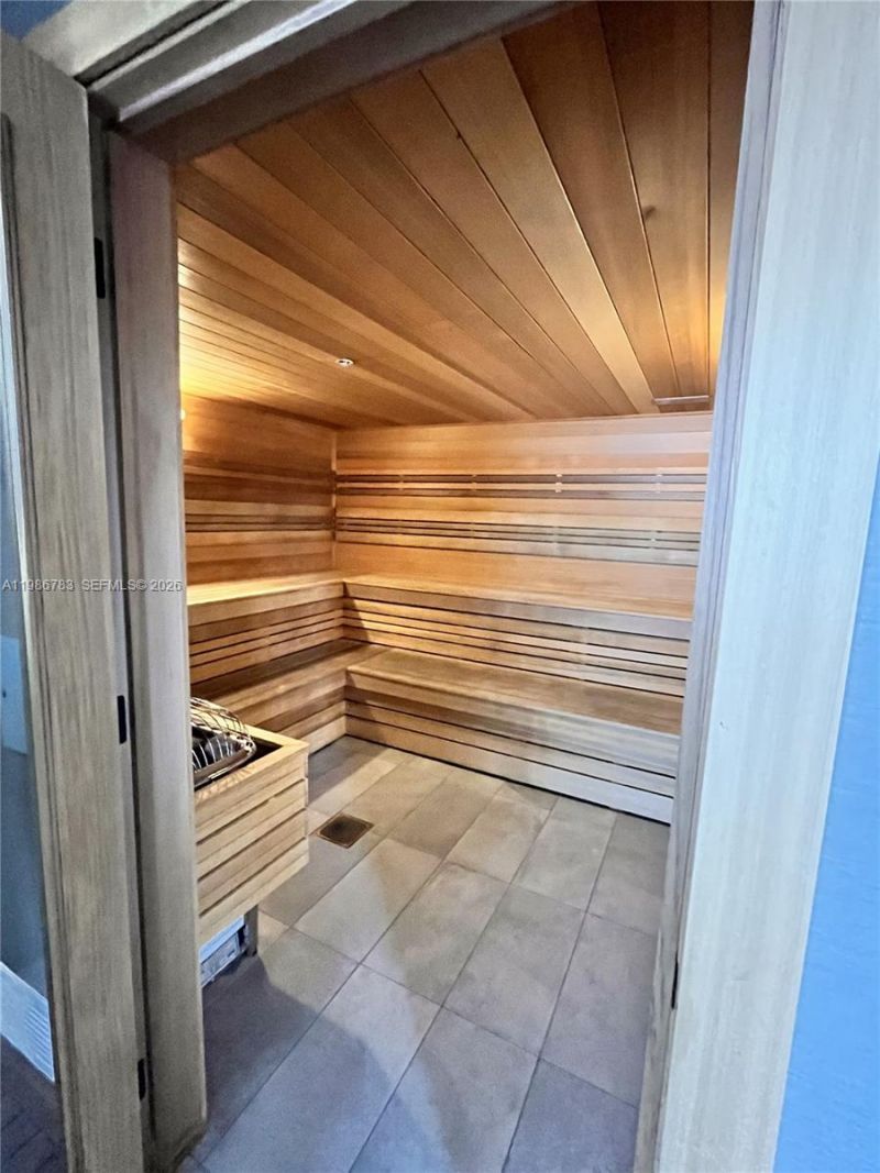 229 SW 9th St, Unit 307, Miami, FL 33130 Photo