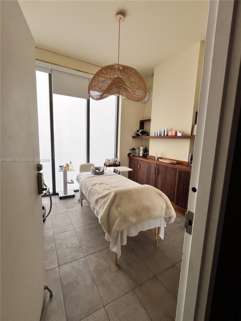 229 SW 9th St, Unit 307, Miami, FL 33130 Photo