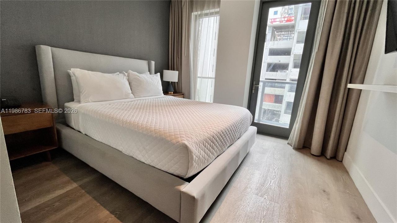 229 SW 9th St, Unit 307, Miami, FL 33130 Photo