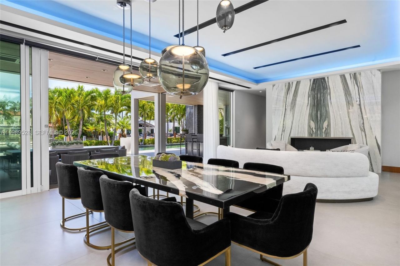 650 Royal Plaza Dr, Fort Lauderdale, FL 33301 Photo