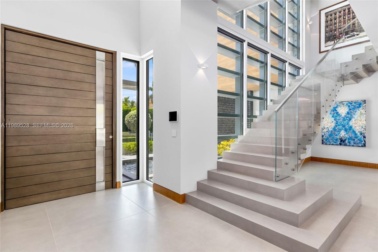 650 Royal Plaza Dr, Fort Lauderdale, FL 33301 Photo