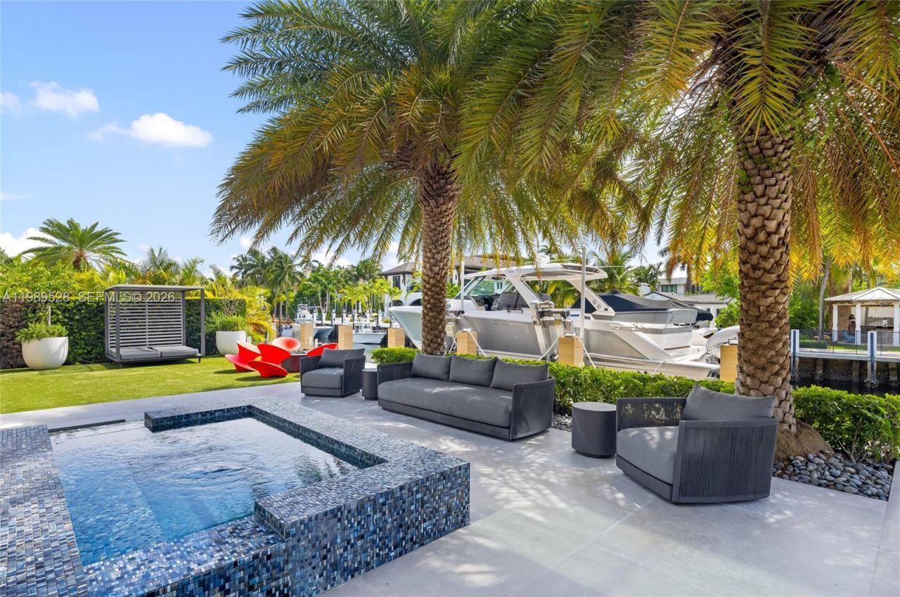 650 Royal Plaza Dr, Fort Lauderdale, FL 33301 Photo