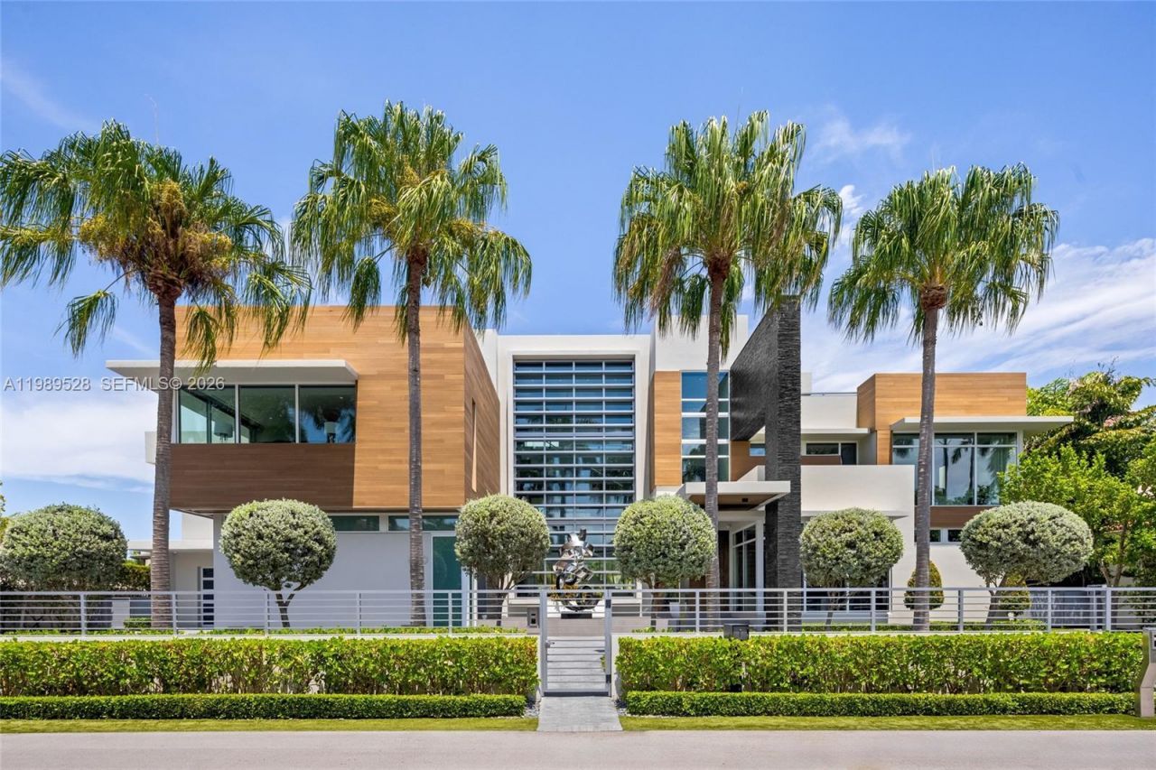 650 Royal Plaza Dr, Fort Lauderdale, FL 33301 Photo