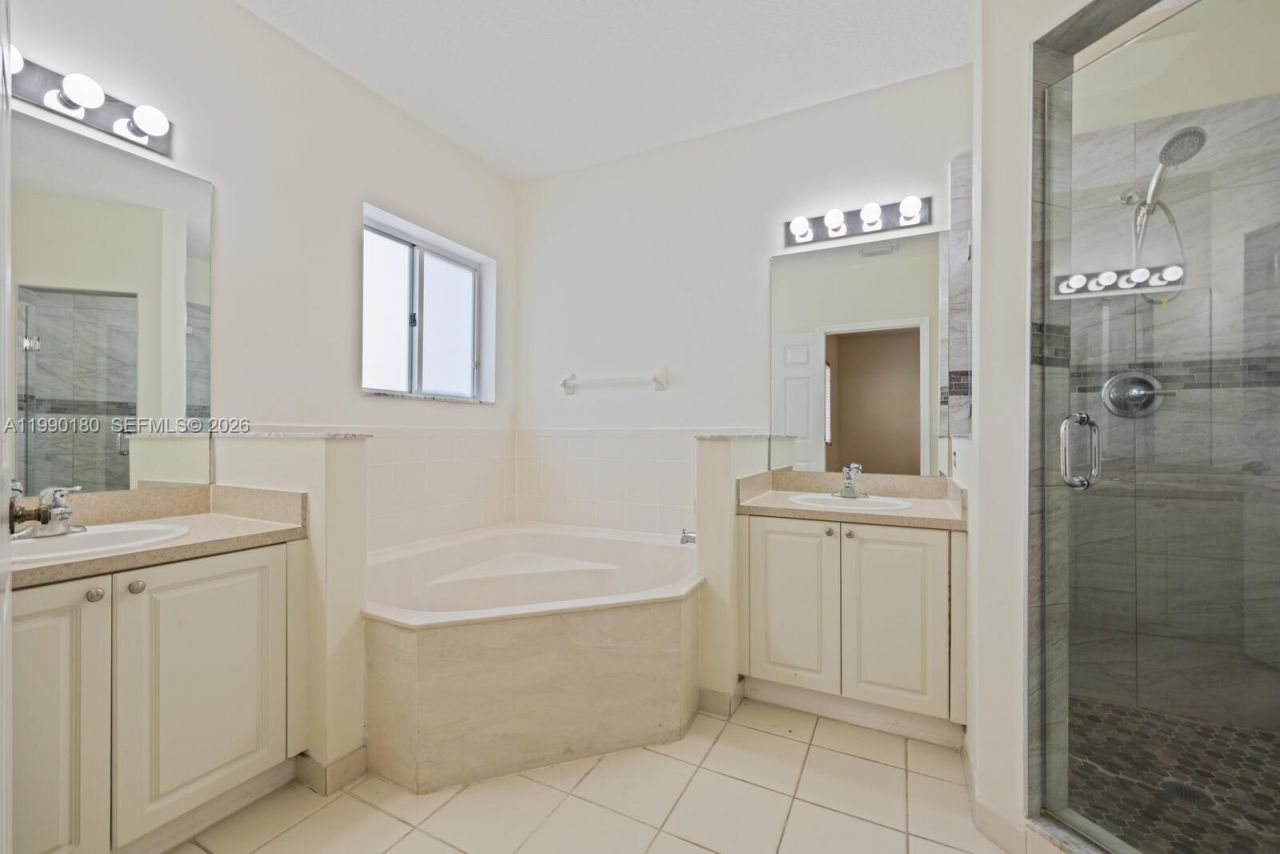 1947 SE 24th Ter, Homestead, FL 33035 Photo