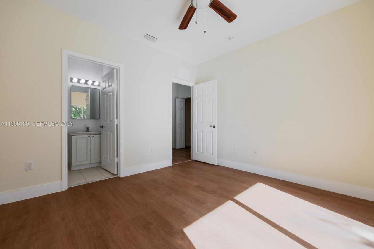 1947 SE 24th Ter, Homestead, FL 33035 Photo