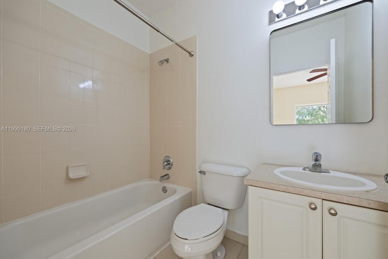 1947 SE 24th Ter, Homestead, FL 33035 Photo