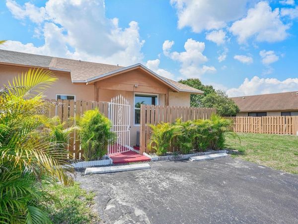 6723 NW 188th Ter , Hialeah, FL 33015