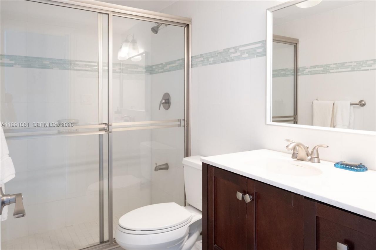 5601 Collins Ave, Unit 1420, Miami Beach, FL 33140 Photo