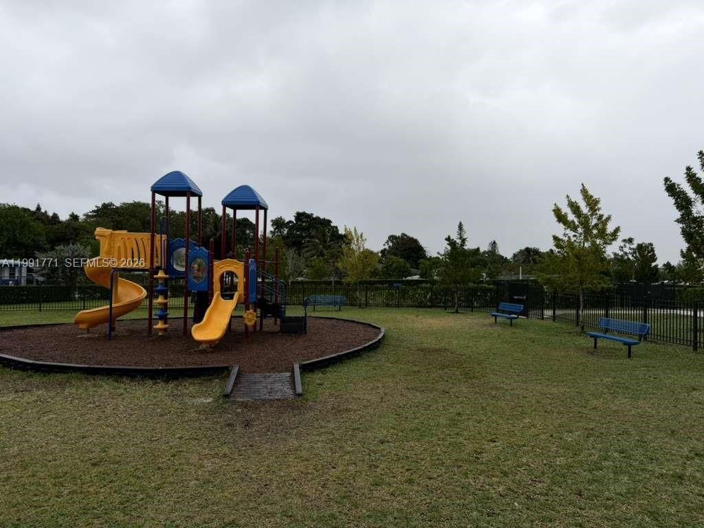 12436 NW 23rd Ct , Miami, FL 33167 Photo