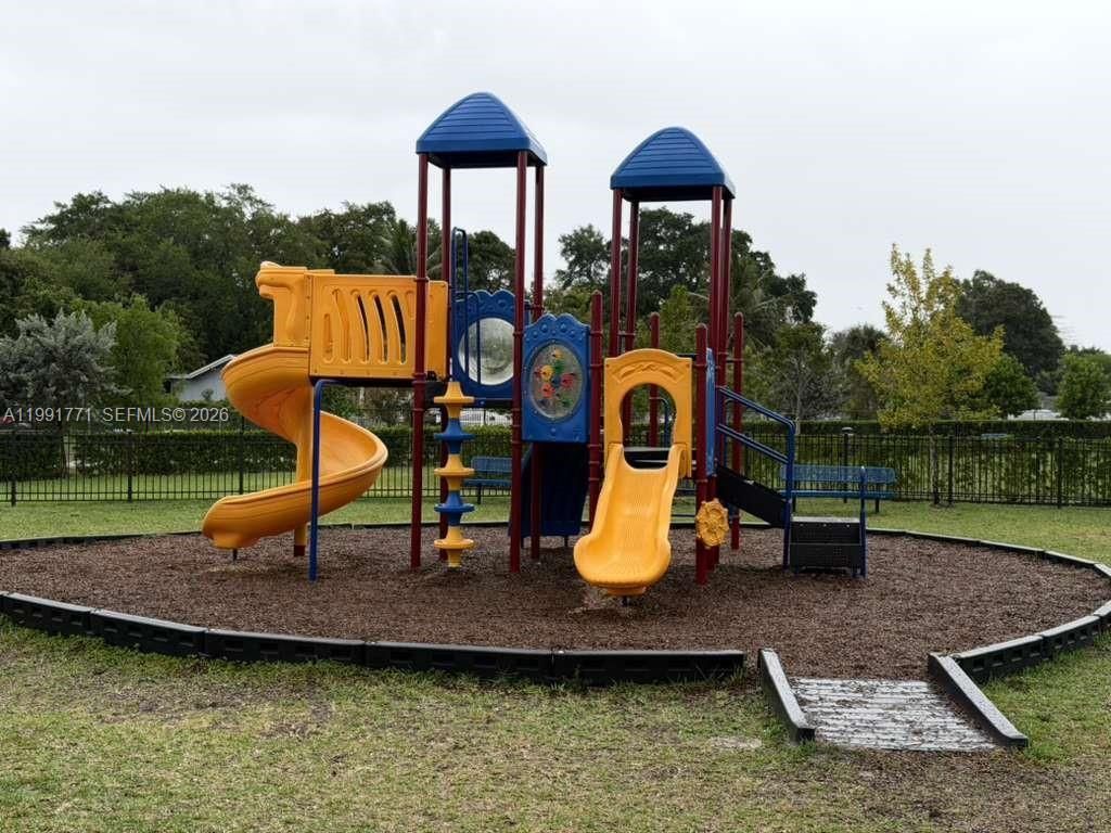 12436 NW 23rd Ct , Miami, FL 33167 Photo