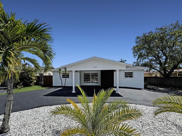 2101 N 56th Ave , Hollywood, FL 33021