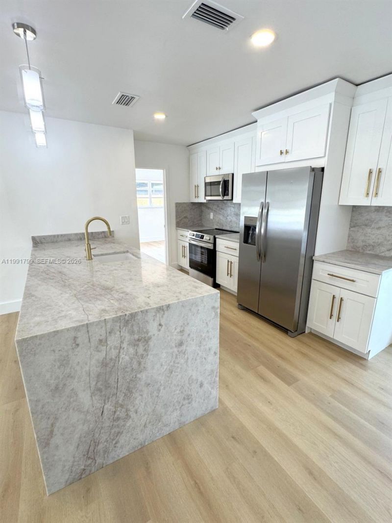 2101 N 56th Ave, Hollywood, FL 33021 Photo