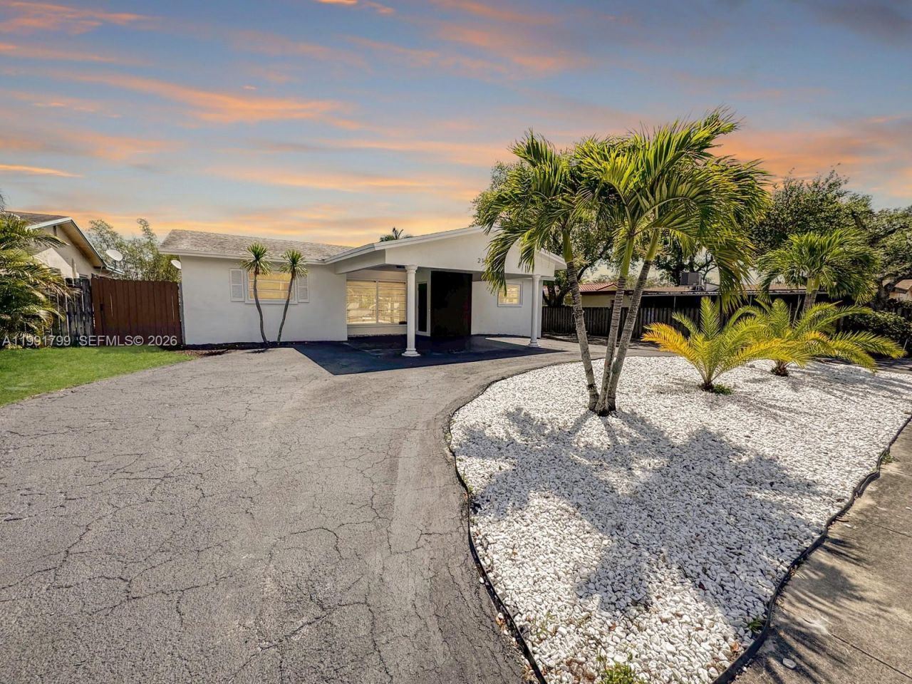 2101 N 56th Ave, Hollywood, FL 33021 Photo