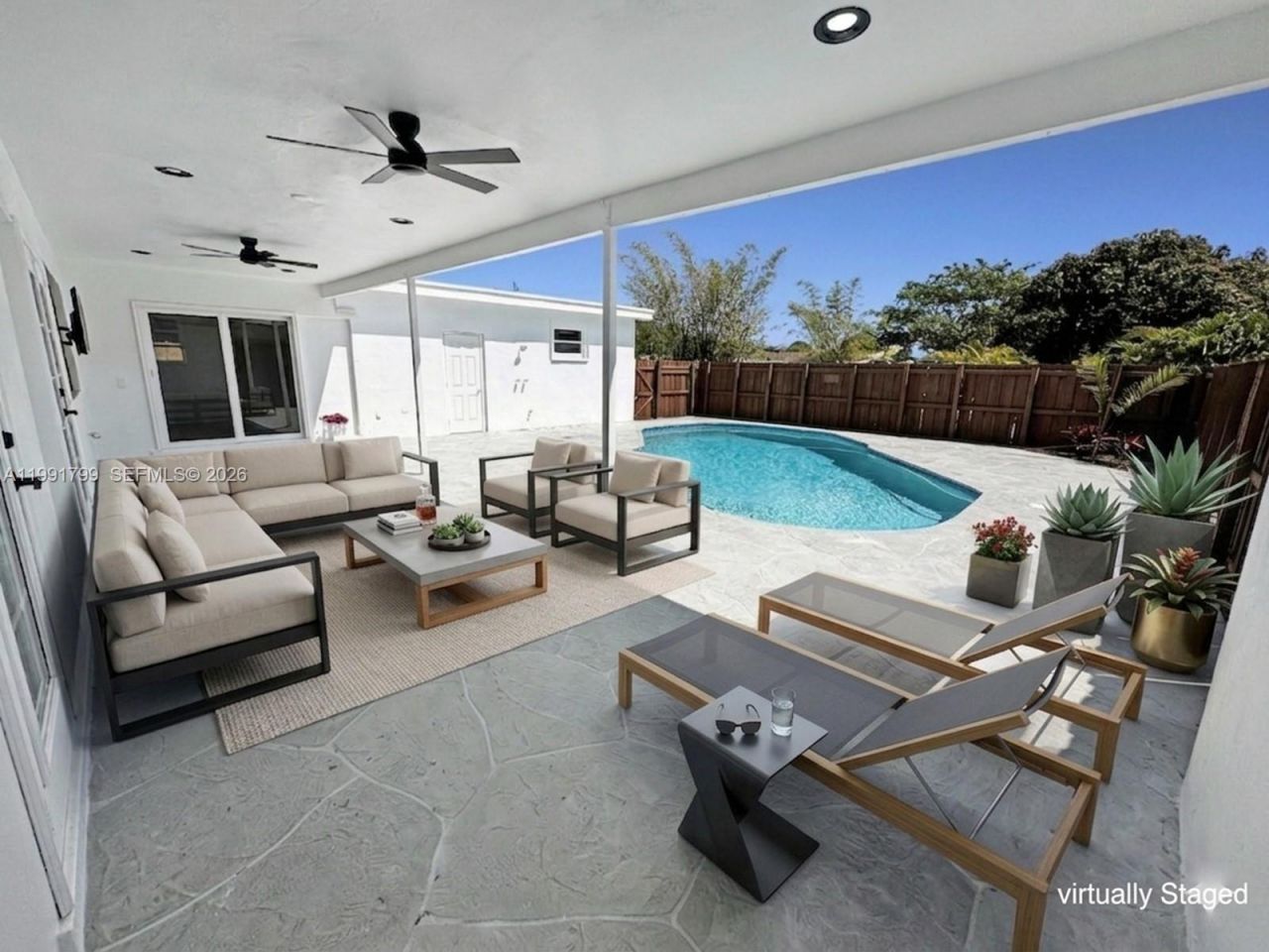 2101 N 56th Ave , Hollywood, FL 33021 Photo