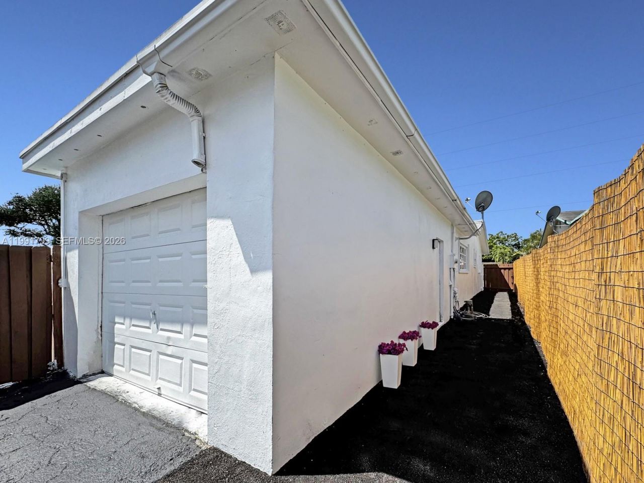 2101 N 56th Ave , Hollywood, FL 33021 Photo