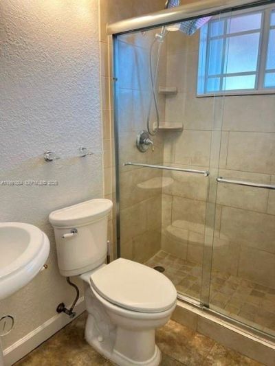 631 W 50th St, Unit 631, Hialeah, FL 33012 Photo